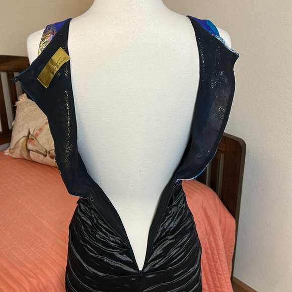 Nicole Miller Metallic Sleeveless Ruched Cocktail Dress, size 0 - Picture 8 of 16